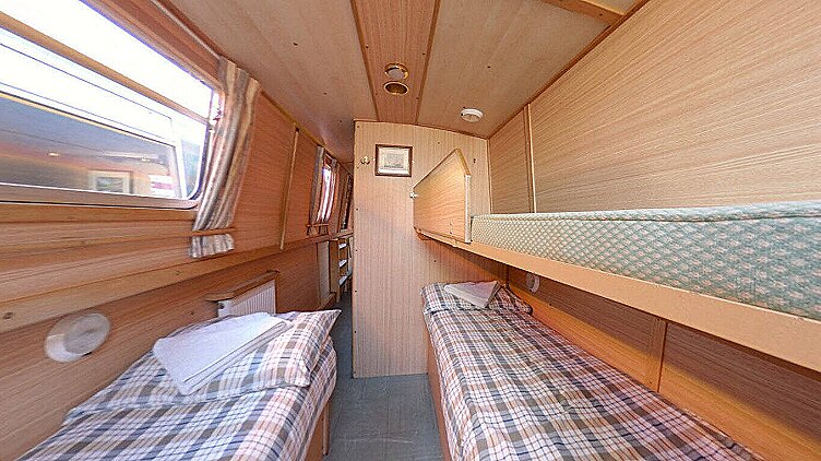 Owl/Wagtail, 8-10 personer